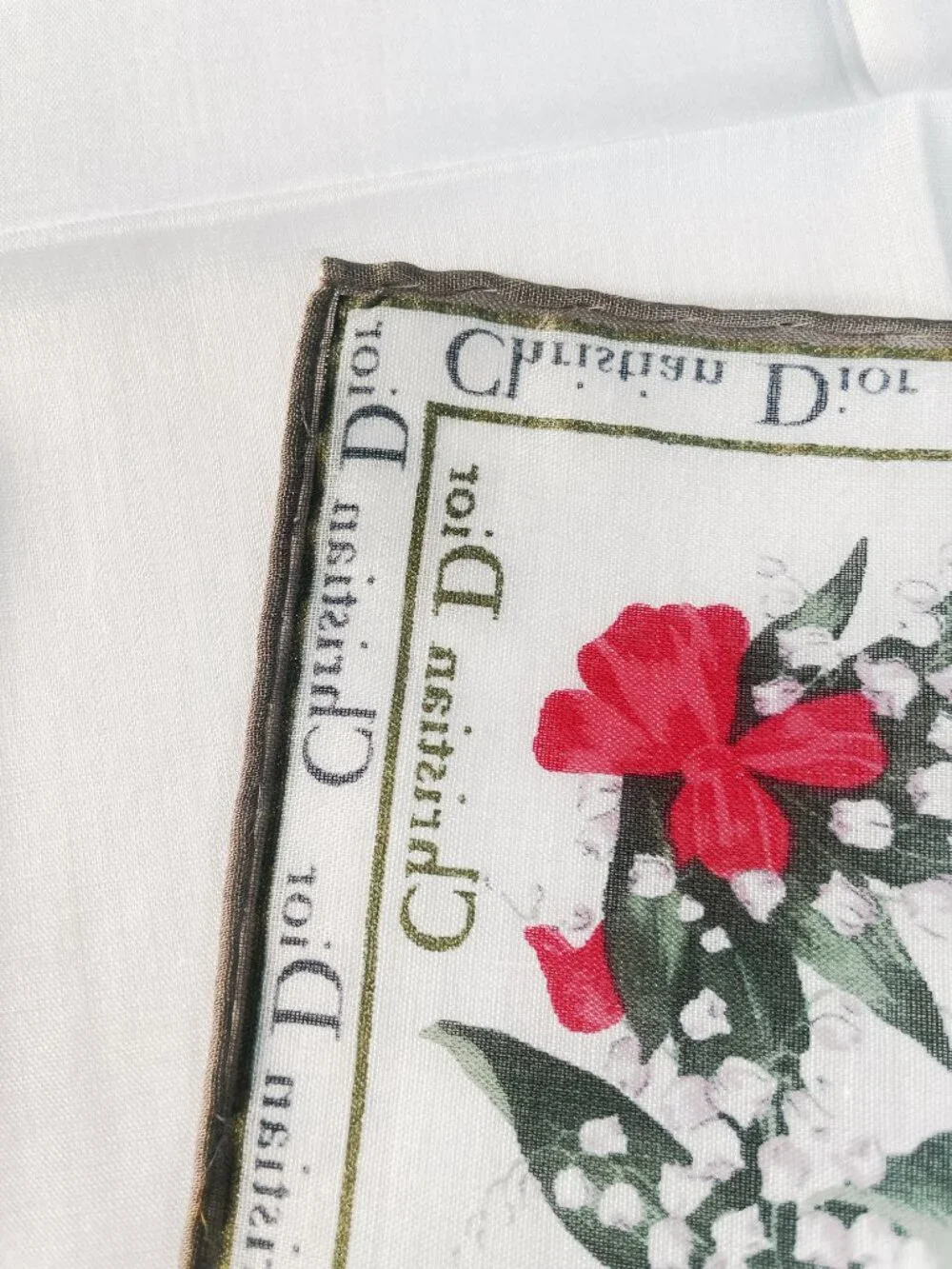 Dior christian lily